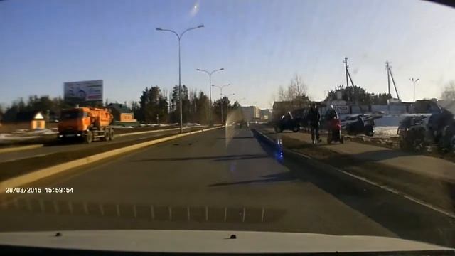 Случай на дороге. Багги в камуфляже смотреть онлайн