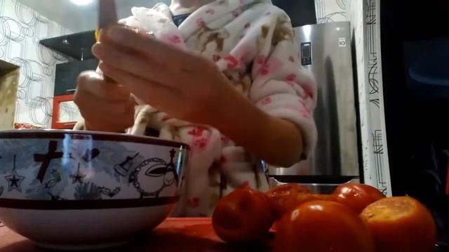 ГОТОВИМ УЖИН ¦ Салат😋 12.09.17 смотреть онлайн