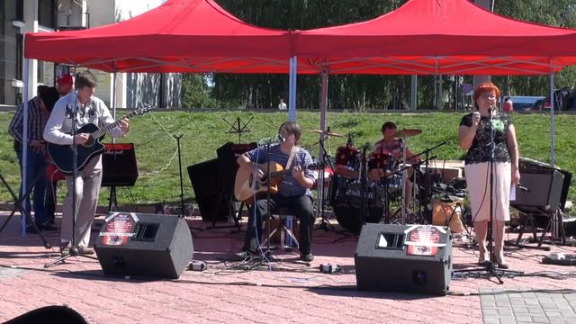 Фестиваль уличной музыки 2014. 09 Случайная встреча (Андрей Кельин) смотреть онлайн