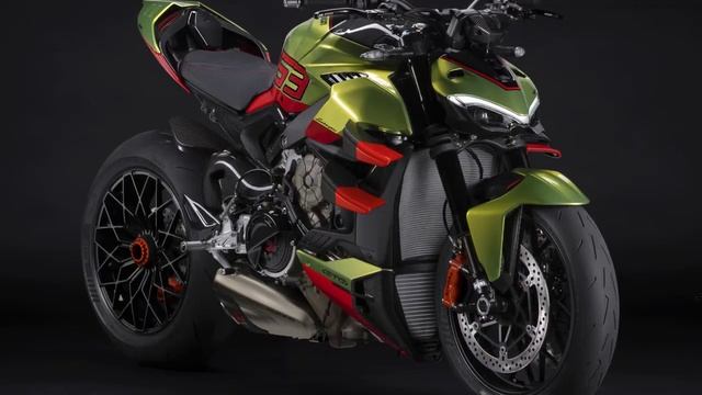 A Perfect Fusion of Power and Style : 2023 Ducati Streetfighter V4 Lamborghini смотреть онлайн