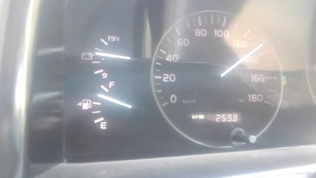 Toyota land cruiser 2018 vx limited edition at full & top speed on motorway 180 km/h смотреть онлайн