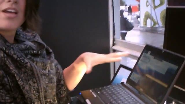 Netbooks shipping with MeeGo now