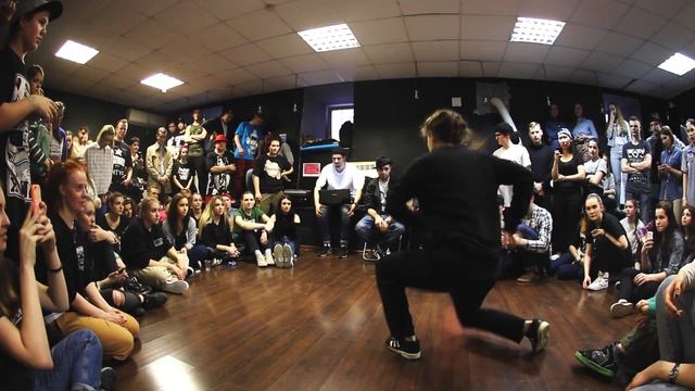 BATTLE 0,33 Popping Судейский выход Skiba смотреть онлайн