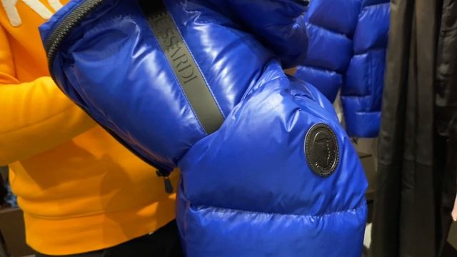 TRUSSARDI. Скидки до 40%. Аутлет La Roca Village - 27.03.2023. #trussardi