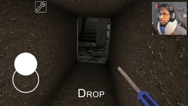 GRANNY SEWER ESCAPE with SPIDER ANGELINA смотреть онлайн