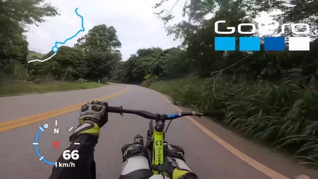 100км/ч ГОНКИ С ГОРЫ НА ВЕЛОТРАЙКАХ В БРАЗИЛИИ смотреть онлайн