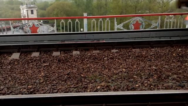 Что если положить наушники из АШАН под поезд смотреть онлайн