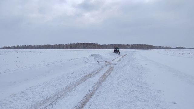 Колëсный ДТ-75,.Чистка обводной! смотреть онлайн
