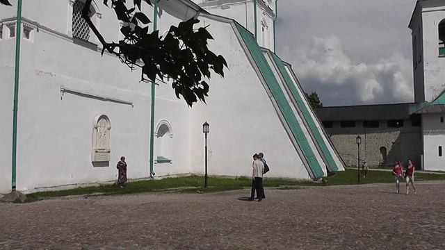 2010-Псковский кремль смотреть онлайн