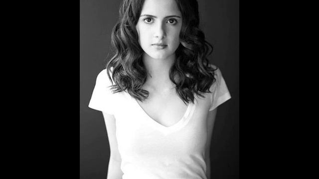 Laura Marano - Help Me Forget You смотреть онлайн