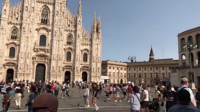 Завораживающее зрелище. Кафедральный собор Дуомо .Милан(Duomo di Milano)#italy #milan #duomodimilan смотреть онлайн