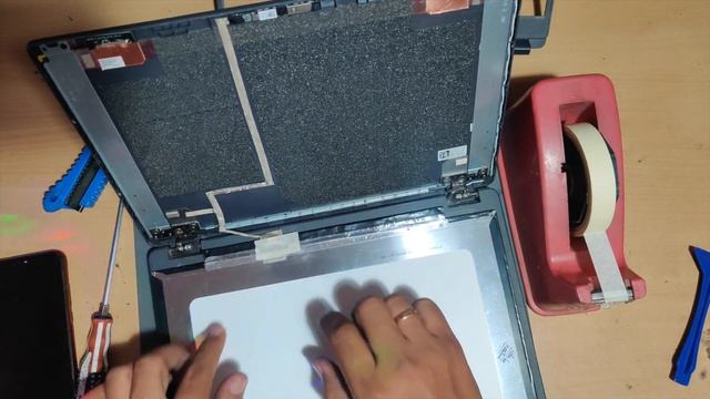 how to repair or replace broken laptop screen || Dell 3410 смотреть онлайн