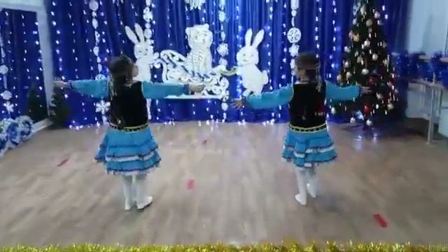 Башкирский танец ,,Близнецы"" смотреть онлайн