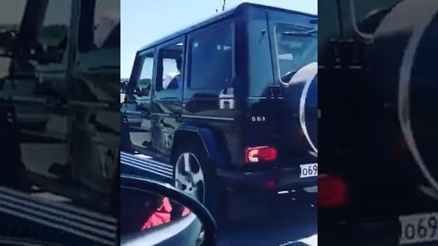 Maifa Wedding Car Crash / G-Wagon vs ML смотреть онлайн