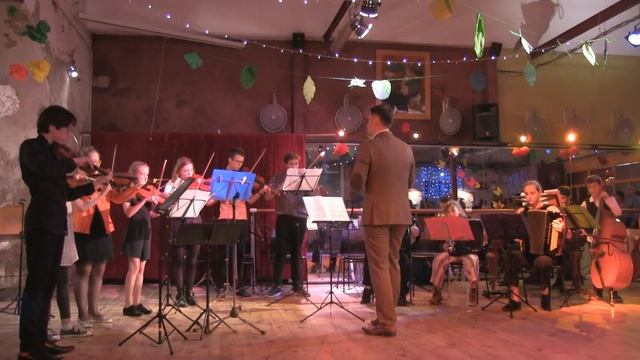 2- La pequeña tipica interprète un tango смотреть онлайн