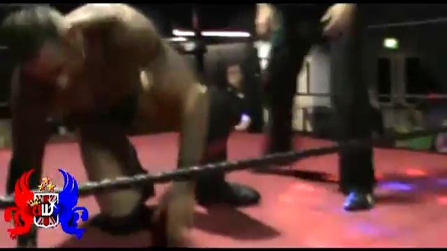 Shaun 'The Hammer' Davis Vs Zack Gibson - British Wrestling - Welsh Wrestling смотреть онлайн