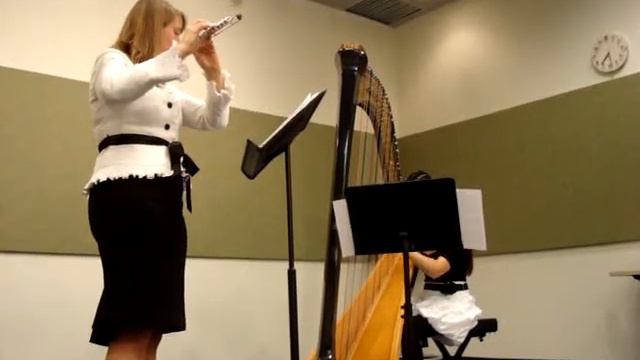 Maria Duhova Trevor (Harp) and Brooksie Collins (Flute) - Rhapsody on a Theme of Paganini смотреть онлайн