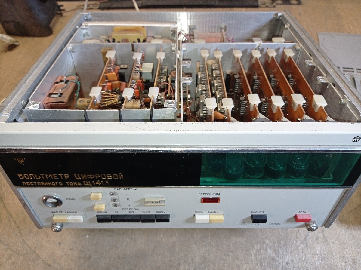 Вольтметр Щ1413. Обзор - разбор. Поработает ещё или нет. Приборы - радиодетали - драгметаллы. смотреть онлайн