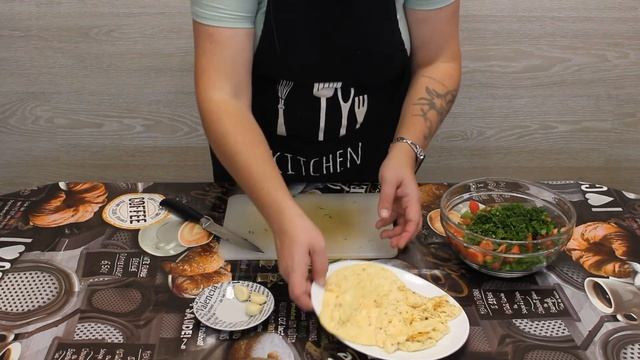 Салат из стручков гороха/Вкусно и просто смотреть онлайн