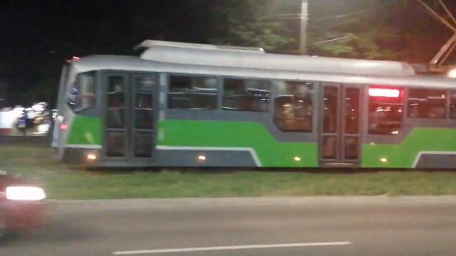 Харьков Трамвай на проспекте Победы в районе Алексеевка смотреть онлайн