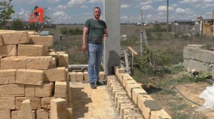 Дом с мансардным этажом!! Кладка стен из ракушняка 1-го этажа. #домвкрыму  #крым #построитьдом 