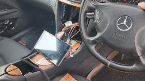 Mercedes Benz W211 install Car Android GPS Player bypass Amplifier woofer Audio output direct
