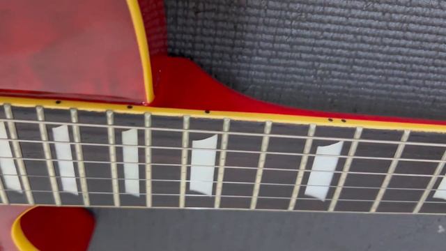 Guitarra Epiphone Les Paul Classic Red Limited Edition смотреть онлайн