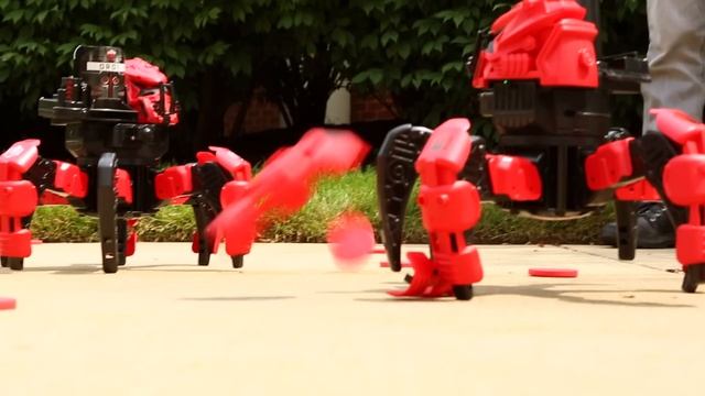 Doom Razor Attacknid R/C Combat Creatures from ThinkGeek смотреть онлайн