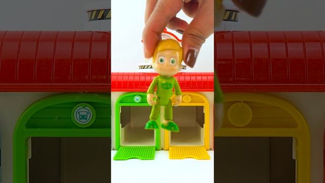 #Shorts - Интересное видео о том, как сделать фигурку-трансформер с радужной машиной ASMR