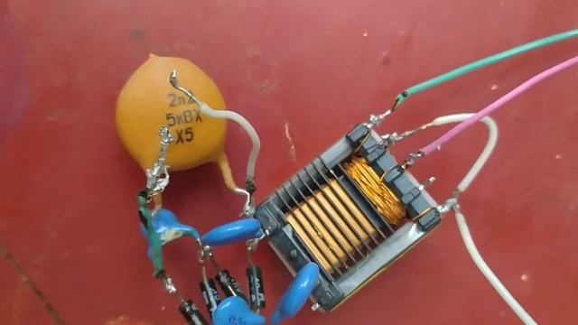 Мощный шокер из трансформатора от монитора! смотреть онлайн