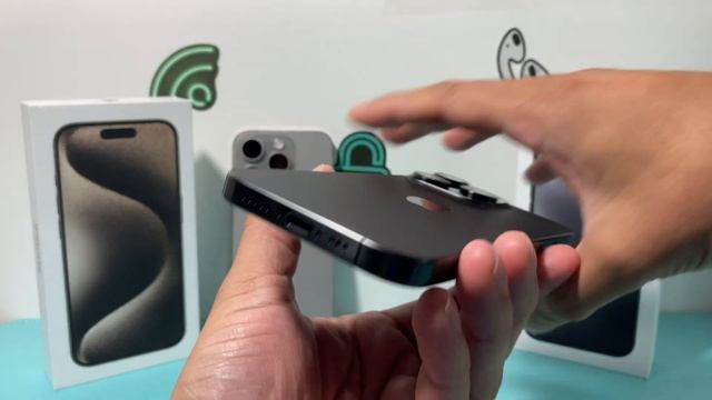 iPhone 15 Pro Natural Titanium vs Black Titanium Color Comparison смотреть онлайн