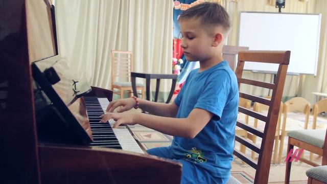 Как играть на фортепиано? смотреть онлайн