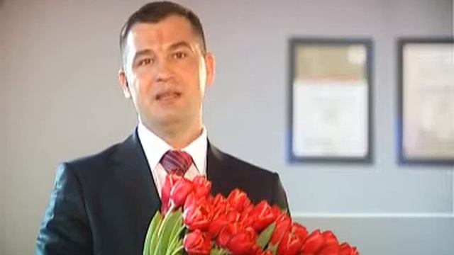 Поздравляем дорогих женщин с 8 марта! смотреть онлайн