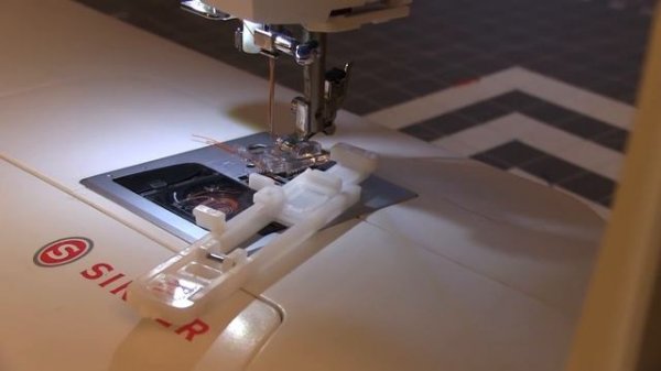 Singer 7640 Confidence™ Computerized, 200-Stitch Sewing Machine