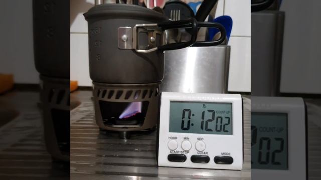 Горелка на сухом горючем. Два теста. Esbit solid fuel cookset смотреть онлайн