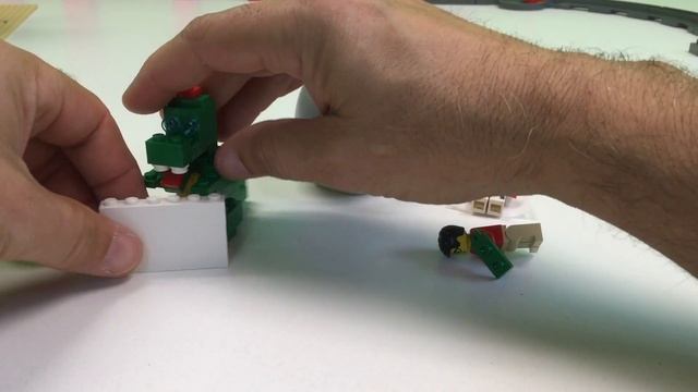 LEGOLAND GERMANY LEGO OLLIE THE DRAGON - Plus BrickShark & Whale смотреть онлайн