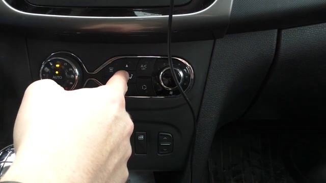 Деревенский перво-обзор. Renault LOGAN Stepway Life или Drive?