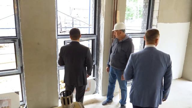 Строительство пристройки к поликлинике №1 идет по графику 25.07.22 смотреть онлайн