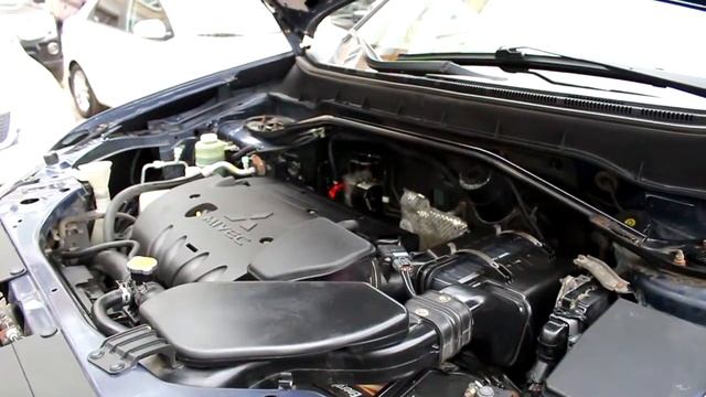 MITSUBISHI OUTLANDER смотреть онлайн