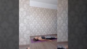 Утренняя разминка в стиле Пилатес.