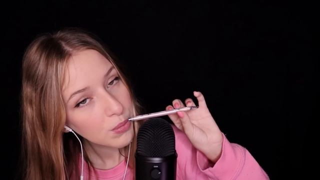 ASMR but the microphone sensitivity is at 100% смотреть онлайн