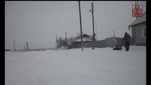 Снегоуборщик из бензопилы 