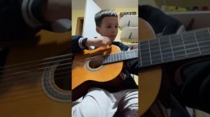 Урок №1!Уроки гитары для детей!