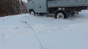 Купили EVA Коврики в УАЗ 3909 4 5 и немного бездорожья)