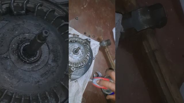 WD 40 kinetic Luna Moped Engine oiling with wd40 work good for old engine jabalpur Madhya pradesh смотреть онлайн