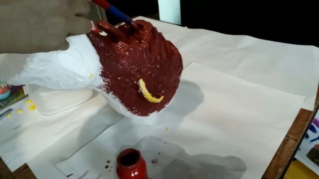 DIY DARIO Cheap and Easy Zombie prop with toilet paper and styrofoam смотреть онлайн