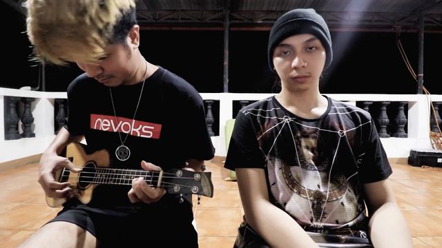 Silent Night (Ukulele Vers.) feat. DextyMN смотреть онлайн