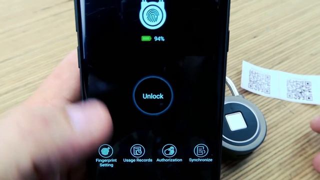 Fingerprint Padlock. The Padlock of the Future! смотреть онлайн