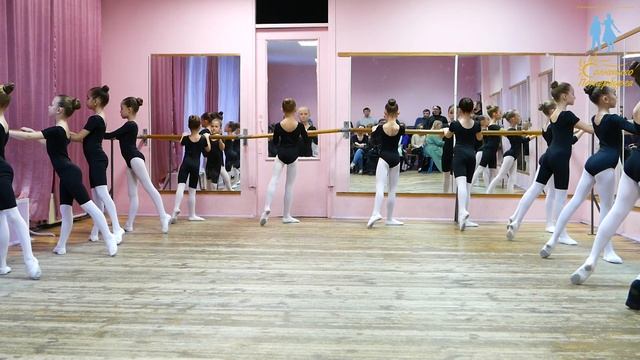 Открытый урок по классике группа "Экстерн 1" смотреть онлайн