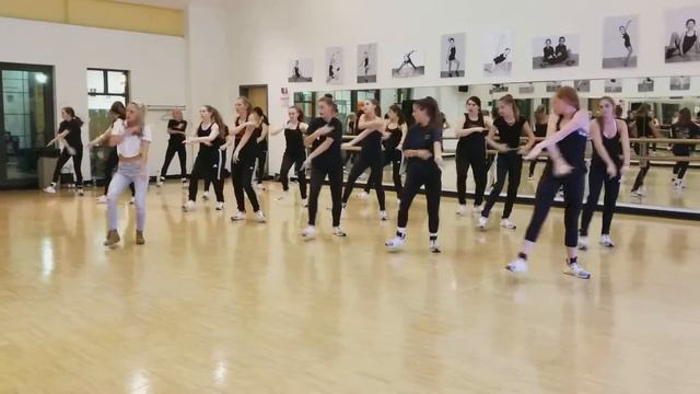 RHS Dance Team- Bodak Yellow Choreography (2017-2018) смотреть онлайн